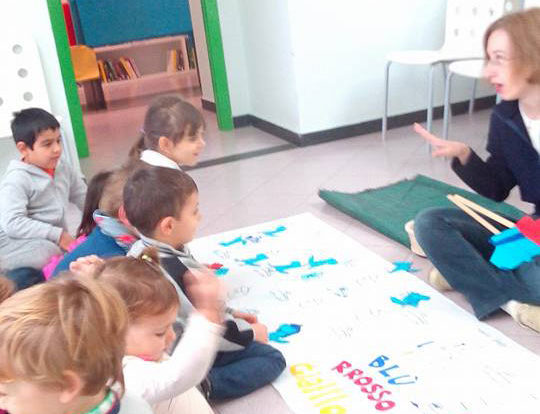 Asilo Quiliano - laboratori in biblioteca